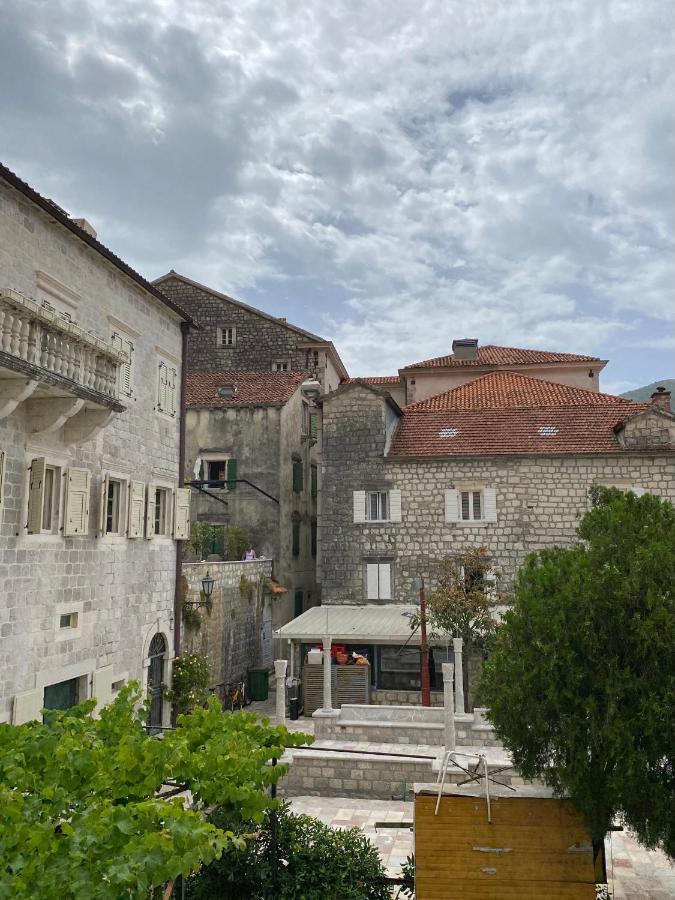 Apartment Jadran ペラスト エクステリア 写真